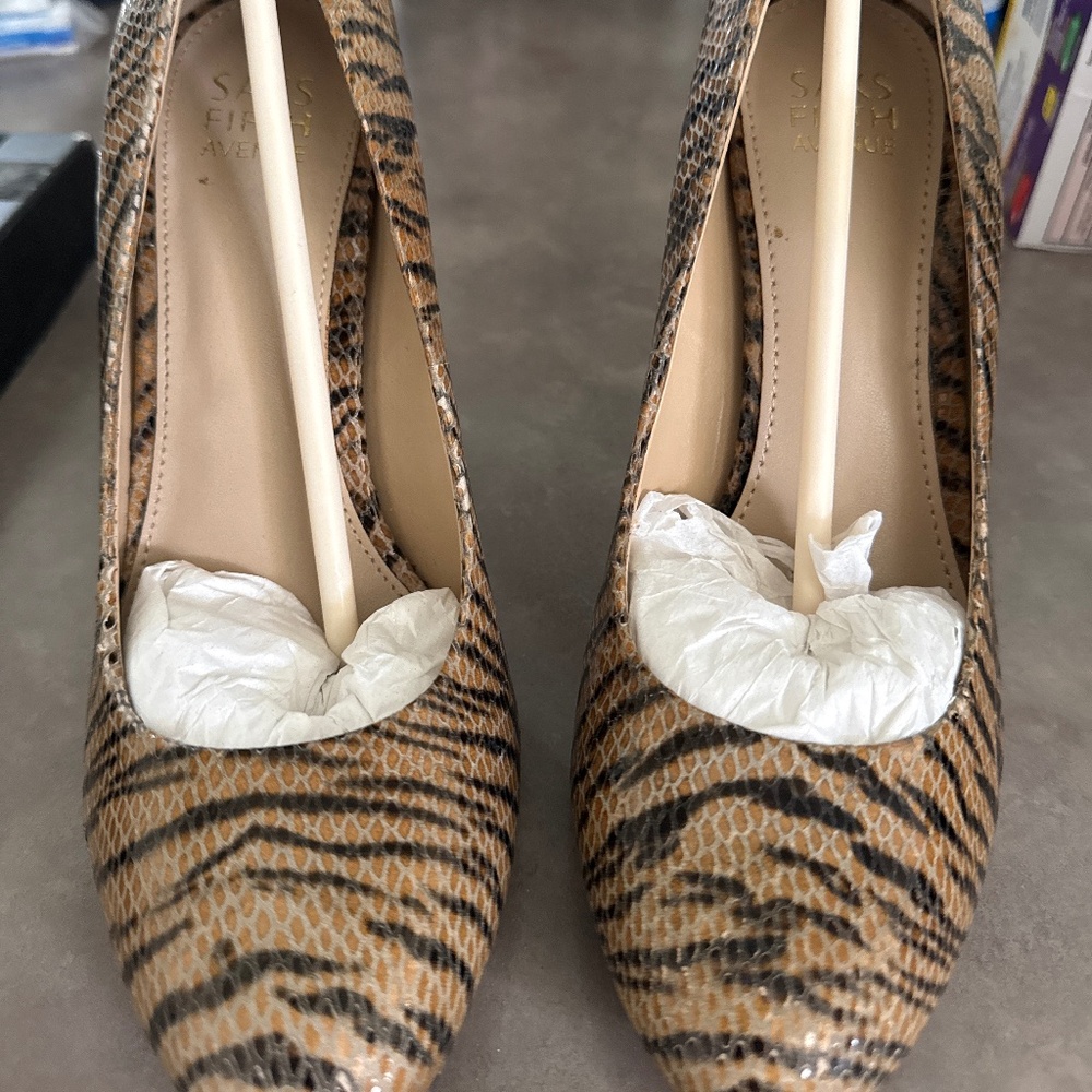 Saks Fifth Avenue natural multi zebra snake